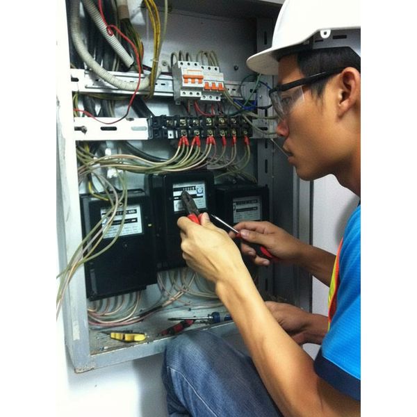 งานเดินสายไฟภายในบ้าน