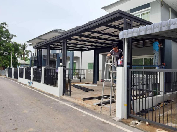 งานเปลี่ยนบานพับและลูกบิดประตูไม้ เชียงราย