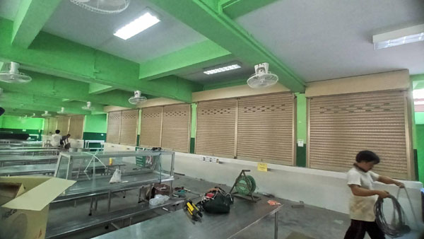 งานซ่อมกระจกและยางขอบประตูอลูมิเนียม สงขลา