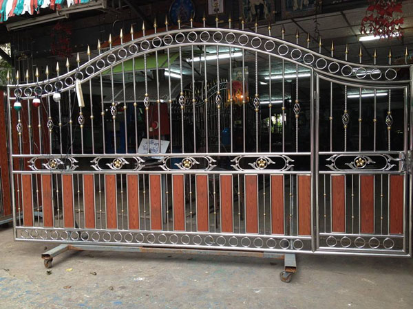 งานซ่อมประตูอลูมิเนียมกระจก