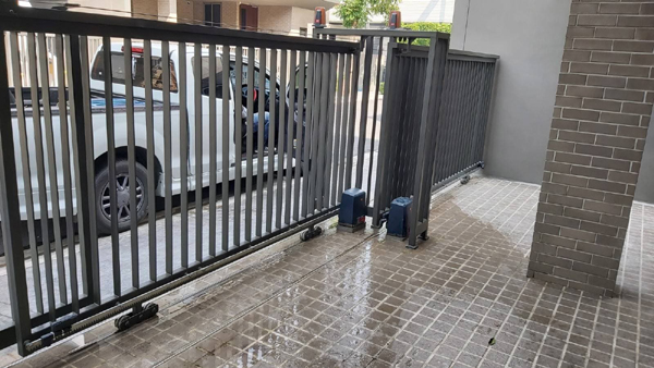 งานติดตั้งประตูรีโมทอัตโนมัติ