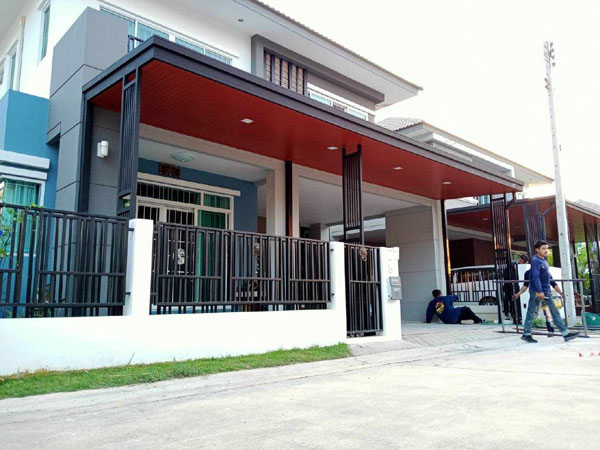 งานเปลี่ยนหลังคากระเบื้องลอนคู่ สระบุรี