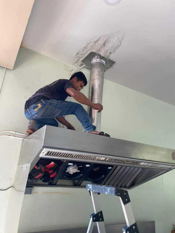 งานซ่อมหลังคาอาคารโรงเรียน กาญจนบุรี